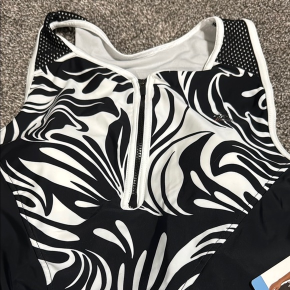 Black and White Zebra Print Tank Top - Picture 3 of 8